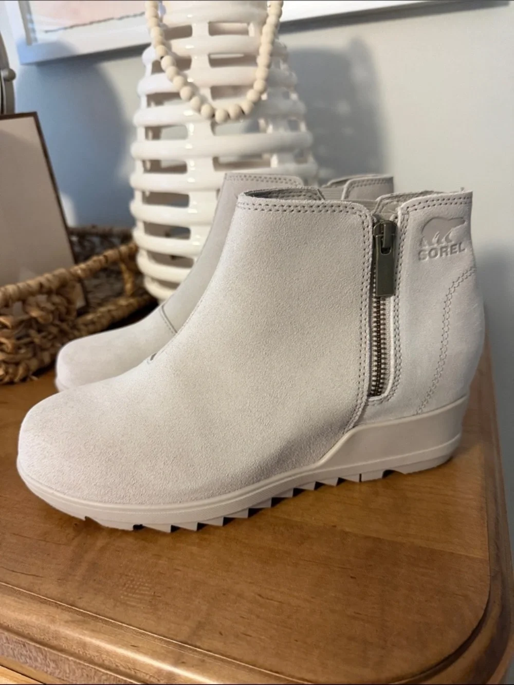 Sorel Light Beige Suede Wedge Ankle Booties Size 8.5